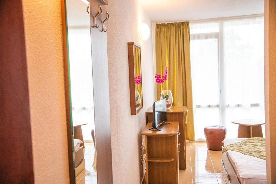 Hotel Mures Saturn Zewnętrze zdjęcie