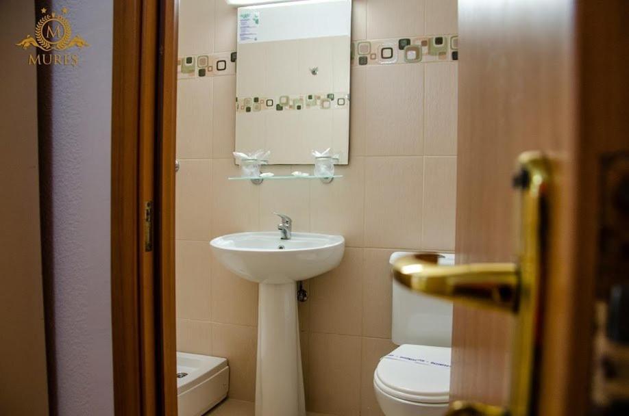 Hotel Mures Saturn Zewnętrze zdjęcie