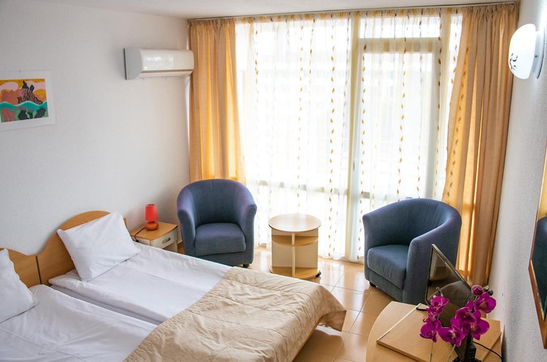 Hotel Mures Saturn Zewnętrze zdjęcie
