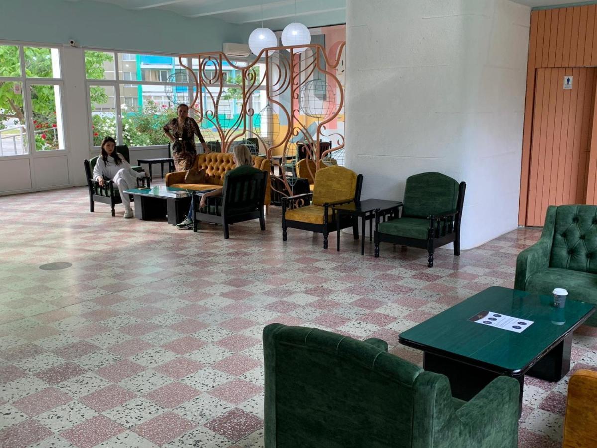 Hotel Mures Saturn Zewnętrze zdjęcie